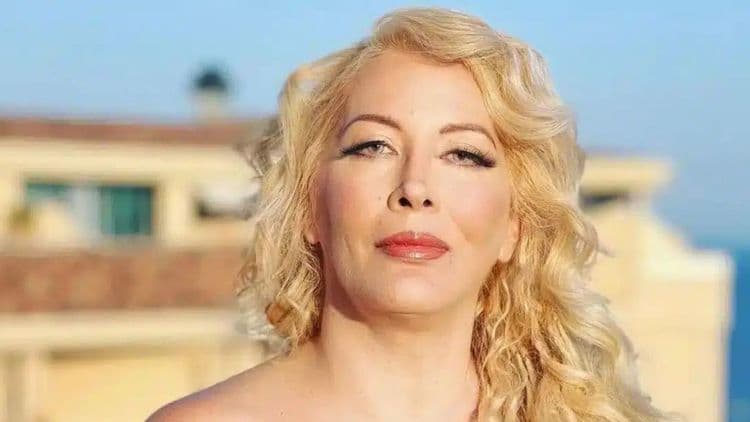 Loana : trois semaines après son hospitalisation, elle donne de ses nouvelles