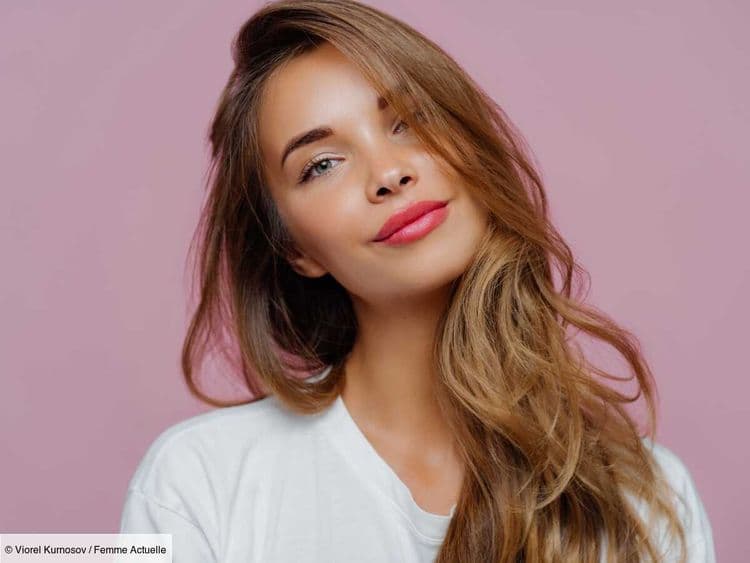 Peau sèche, peau grasse : quelle est la technique la plus adaptée pour fixer mon maquillage quand il fait chaud ?