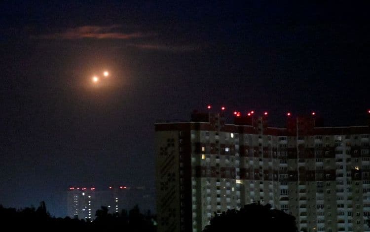 Ukraine: des bombardements sur Kiev et sa région font au moins sept morts