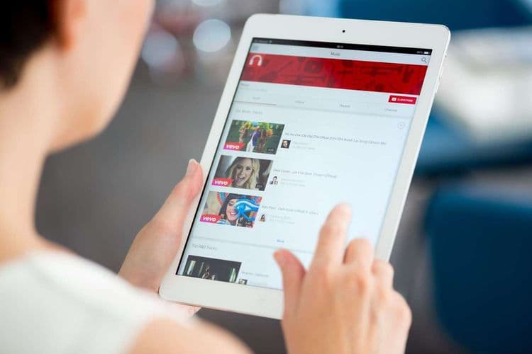 YouTube : afficher les sous-titres sur une vidéo en anglais