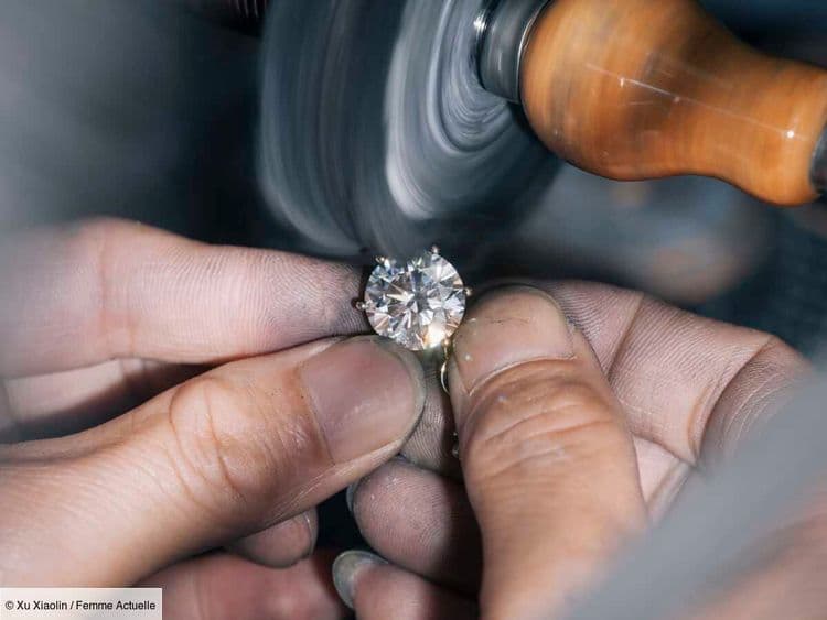 Rond, marquise, coussin... Une gemmologue dévoile la forme de diamant qui offre le plus d'éclat