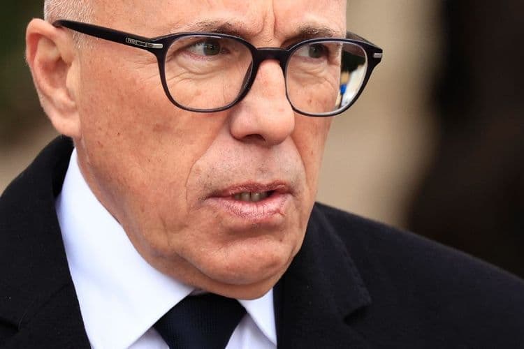 Assemblée: le groupe d'Éric Ciotti entend lancer une commission d'enquête sur "le coût de l'immigration"