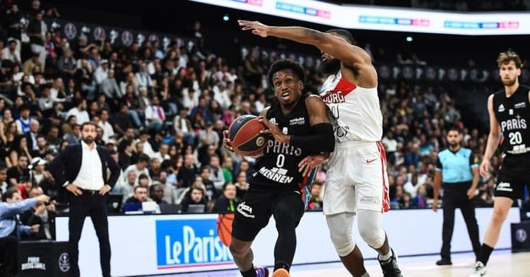 Elite: Avantage Paris en demie