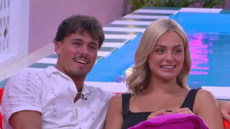 "Elle est égoïste" : plus rien ne va entre le faux couple Constance et Damien !