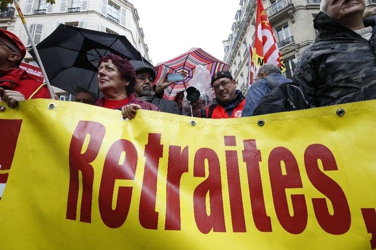 L'âge de la retraite revient doublement dans le débat