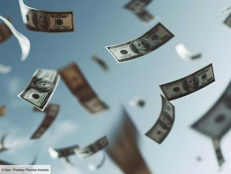 Aux États-Unis, les habitants de Détroit surpris par une pluie de billets au-dessus de la ville