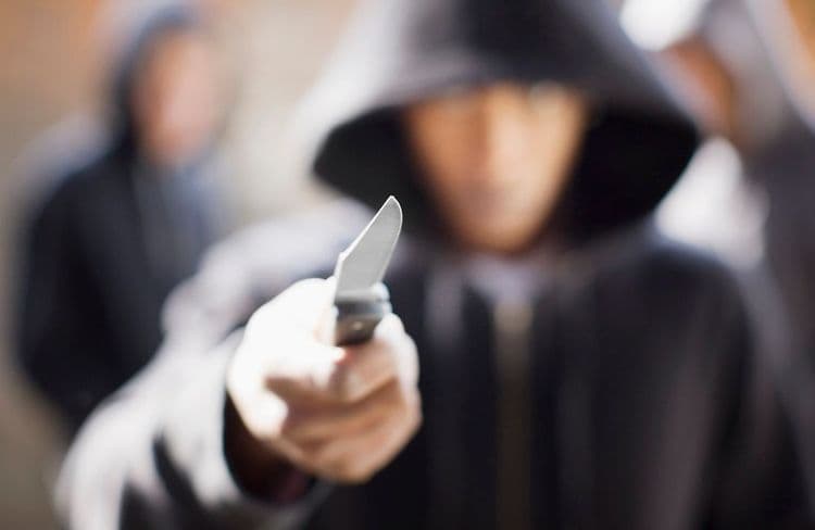 Surveillante tuée à Nogent : y a-t-il vraiment plus de violence dans la jeunesse ?
