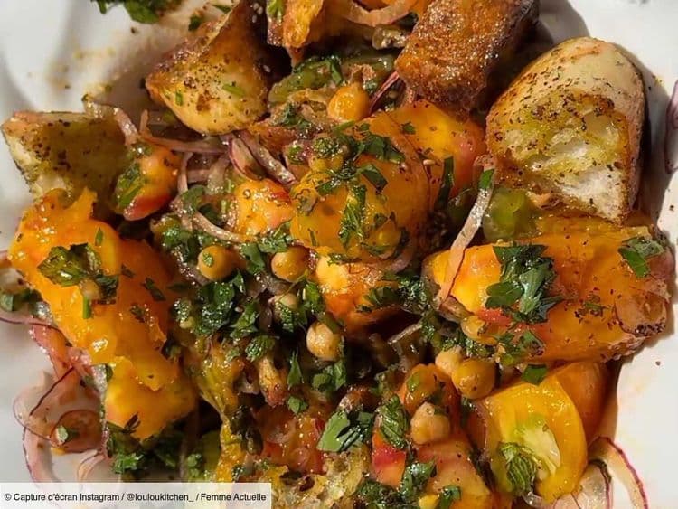 Cette recette de salade de tomates et cette sauce vinaigrette secrète sont à essayer impérativement cet été