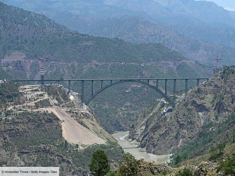 Le plus haut pont ferroviaire en Inde, des nouveautés chez Eurostar et autres actualités Voyage... le tour du monde en 80 secondes