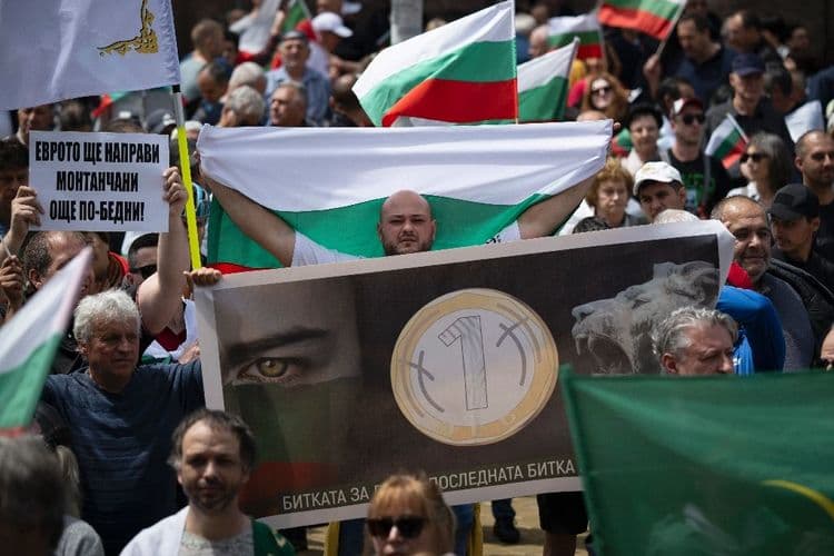 En Bulgarie, fronde contre une entrée imminente dans la zone euro