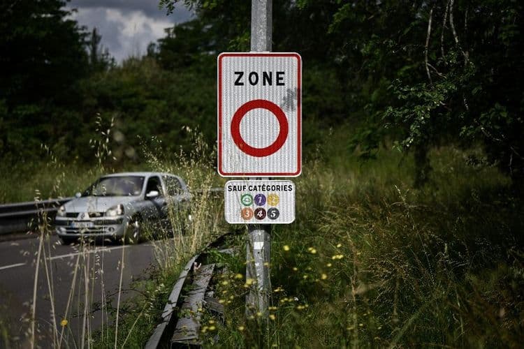 Zones à faibles émissions : l'adoption de la loi "simplification" menacée à l'Assemblée