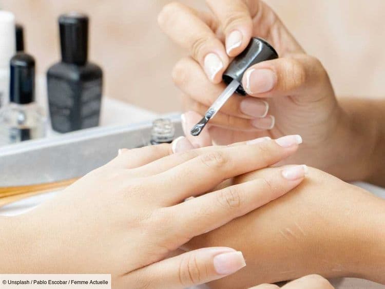 Ces 5 vernis ultra-tendance cet été sont parfaits pour sublimer les ongles courts