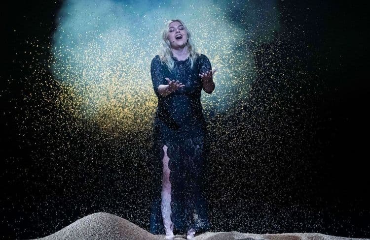 Eurovision 2025 : cruelle désillusion pour Louane, elle termine 7e du classement