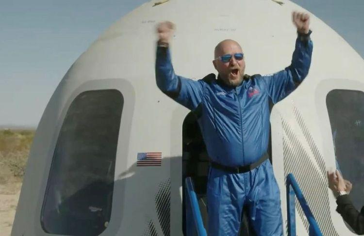 "Une expérience dingue": un entrepreneur français s'est rendu dans l'espace