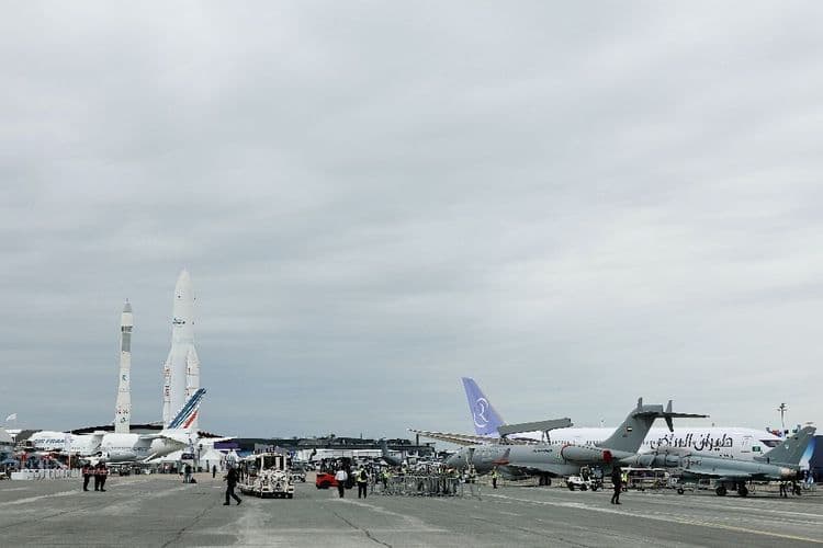 Le salon du Bourget décolle dans l'ombre du drame d'Air India