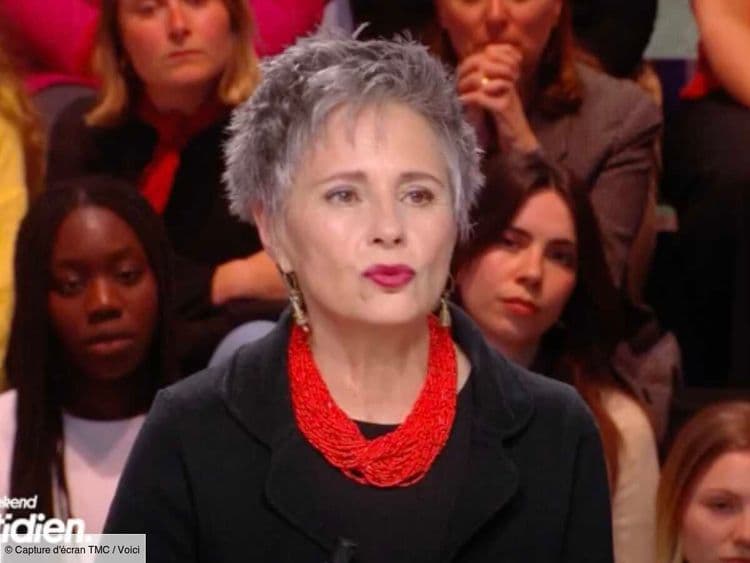 "Une mort qui ne se voit pas" : Anouk Grinberg revient sur la douleur des violences sexuelles dont elle a été victime enfant…