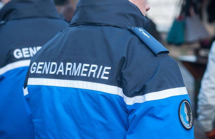 Un homme suspecté de violences conjugales abattu par un gendarme en permission
