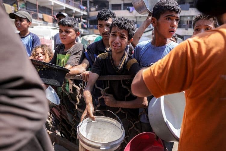 Trêve à Gaza: les pourparlers Israël-Hamas stagnent, mais Trump reste confiant