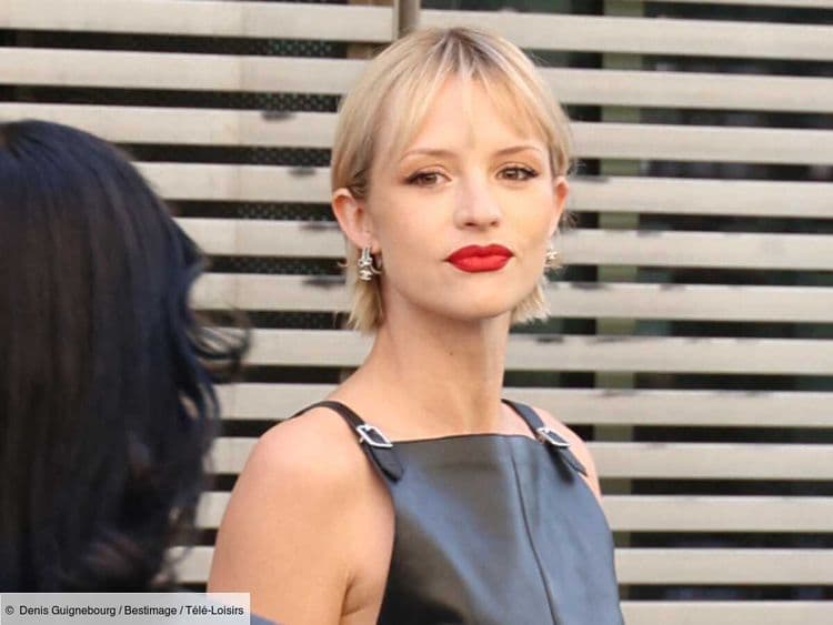 Angèle affiche son nouveau look au défilé Courrèges pour la Fashion Week et impressionne les internautes !