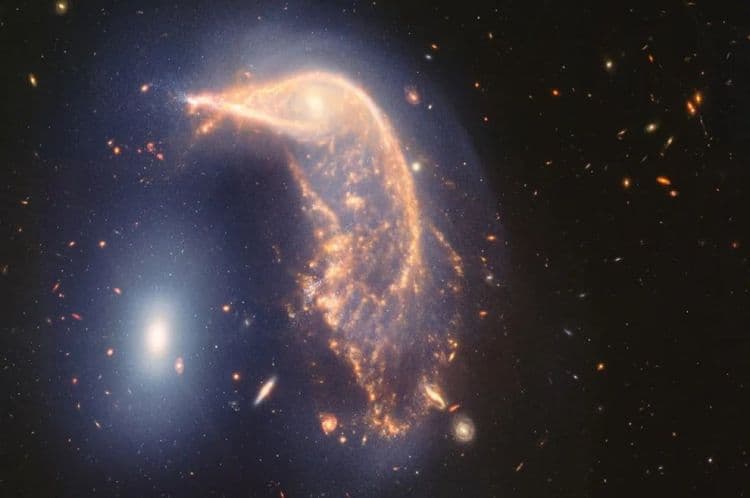 Pour les deux ans du télescope spatial James Webb, une image sensationnelle des galaxies du Pingouin et de l’Oeuf