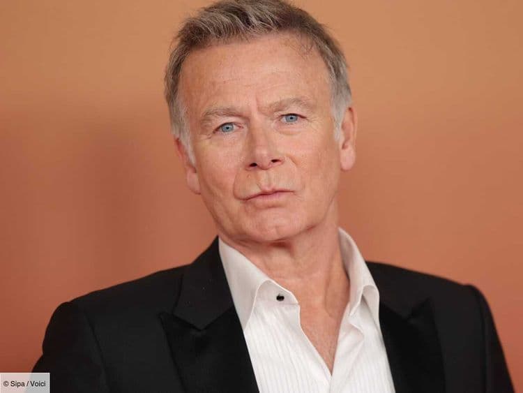 Franck Dubosc dévoile son relooking capillaire et c'est radical !