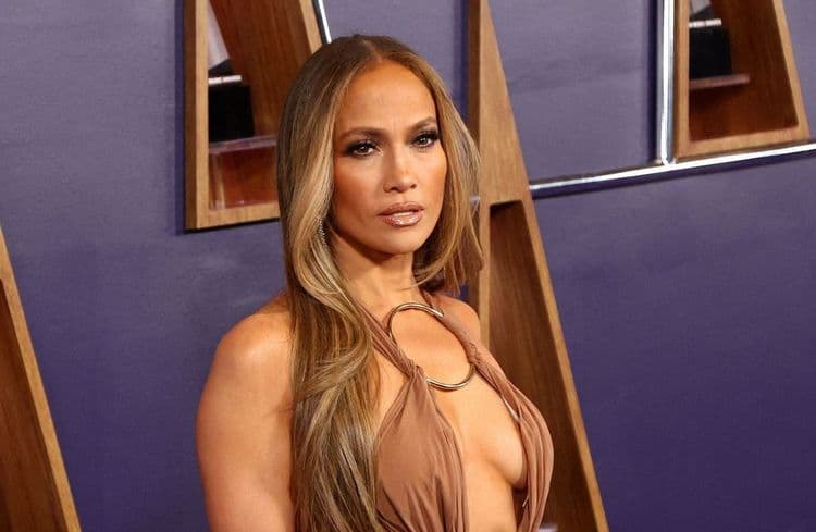 Jennifer Lopez revient sur son divorce avec Ben Affleck : « Je suis plus forte après ton naufrage »