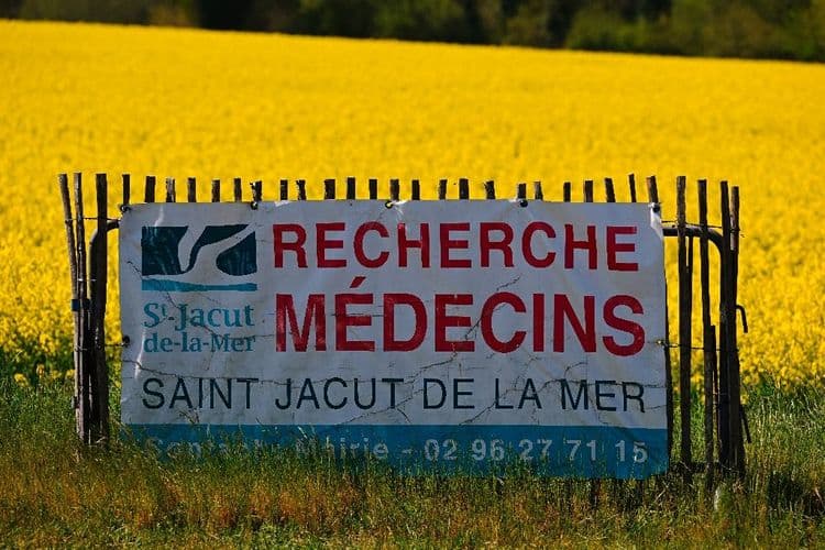 Déserts médicaux: des généralistes en septembre dans 151 zones rouges