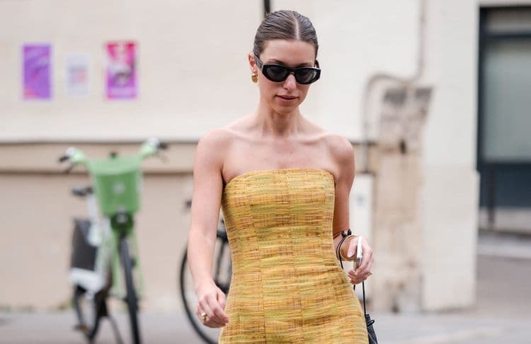 On l'avait oubliée, voici la robe que l'on ne quittera plus cet été