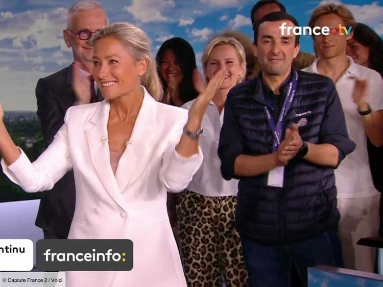 "C’est le moment où je perds un peu le contrôle" : Anne-Sophie Lapix surprise et émue aux larmes lors de son dernier JT sur France 2 (ZAPTV)