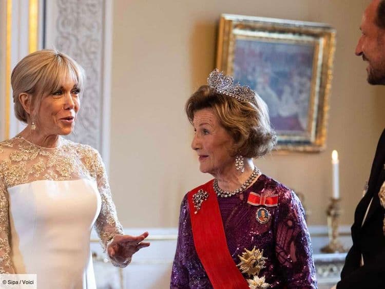 Brigitte Macron en Norvège : ce que lui a dit la reine Sonja dans un français impeccable à son arrivée au Palais