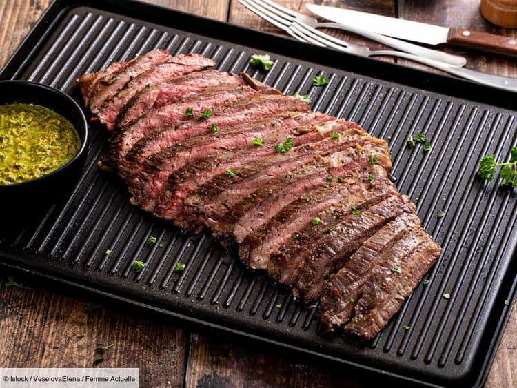 Arrêtez-tout ! On a LA recette parfaite pour dimanche midi : l'onglet sauce échalote en 10 minutes top chrono