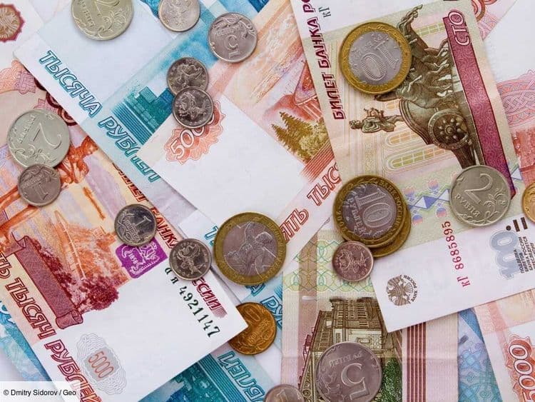 Le rouble grimpe très haut, mais ce n'est pas qu'une bonne nouvelle pour la Russie