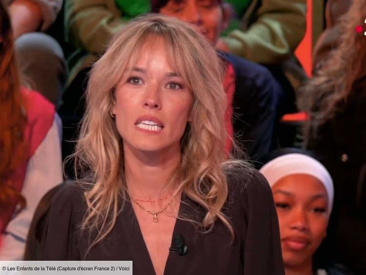 Elodie Fontan souvent confondue avec une star de la chanson : elle livre une hilarante anecdote avec les Enfoirés ! (ZAPTV)