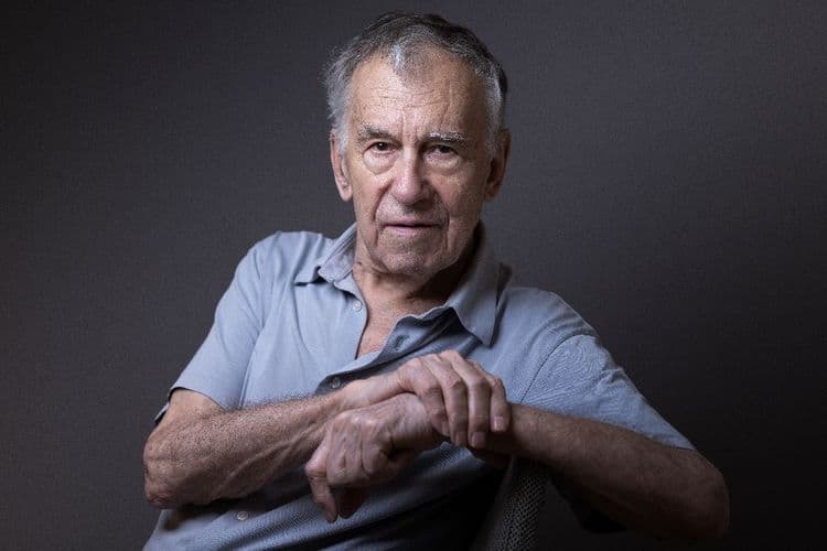 Le livre, dernière passion du galeriste Yvon Lambert