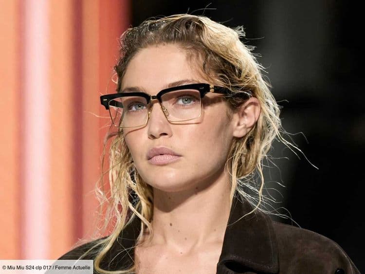 “Si tu es myope, ton liner paraît plus petit” : les astuces d’une experte pour maquiller les yeux quand on porte des lunettes