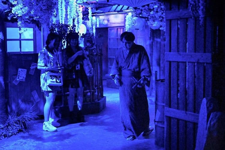 Frissonner en été: au Japon, la tradition des maisons hantées bat son plein