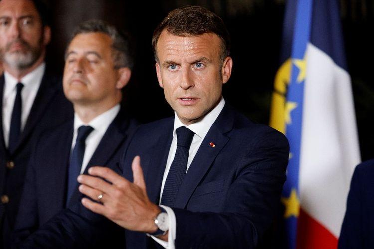 Nouvelle-Calédonie: Macron écarte un "passage en force", donne du temps aux négociations