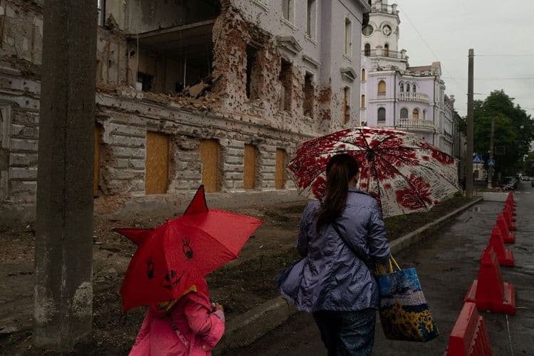 Dans le nord-est de l'Ukraine, l'avancée russe menace les alentours de la ville de Soumy