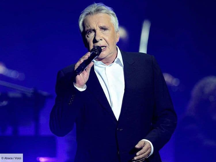 Michel Sardou : la maison de Neuilly-sur-Seine dans laquelle il a vécu 10 ans, un bien "rarissime" mis en vente pour 19 millions d'euros