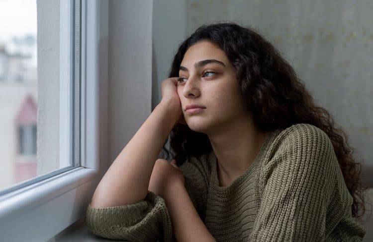 Santé mentale : une nouvelle étude confirme que les jeunes femmes en première ligne