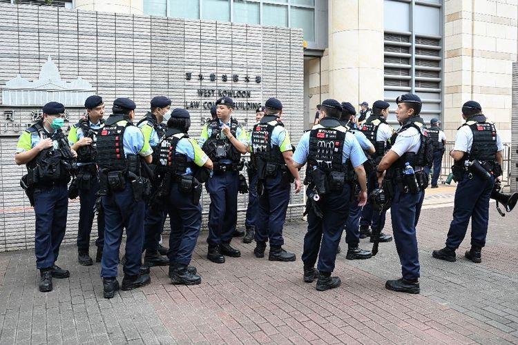 Hong Kong: 14 militants prodémocratie reconnus "coupables" de subversion