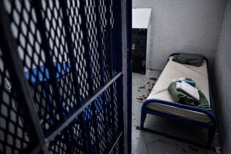 Prisons: 76.766 détenus en France au 1er mars, nouveau record