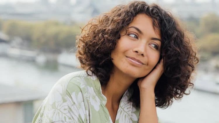 "J'ai subi ce qu’un enfant sur dix, en France, subit" : L'ancienne Miss France Vaimalama Chaves se livre pour la première fois sur ce qu'elle a vécu !
