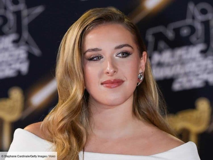 « Magnifique » « Splendide » : Héléna Bailly resplendit au Festival de Cannes dans une robe Coperni