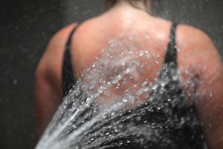 La balnéothérapie, espoir d'un terme au Covid long?