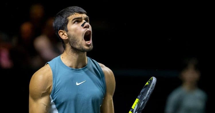Rotterdam: Alcaraz lâche un set pour sa rentrée
