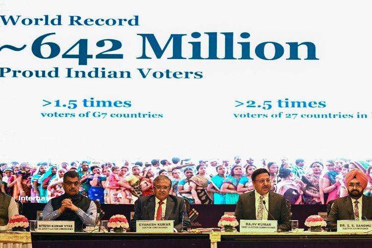 Inde: 642 millions d'électeurs ont voté, victoire de Modi pressentie