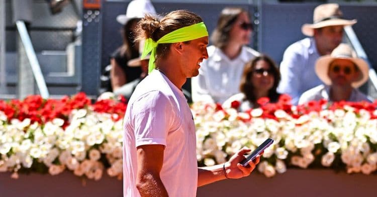 Zverev, Sabalenka… Les téléphones dégainés contre l'arbitrage électronique