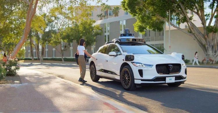 Waymo propose désormais ses taxis robots à tous à San Francisco
