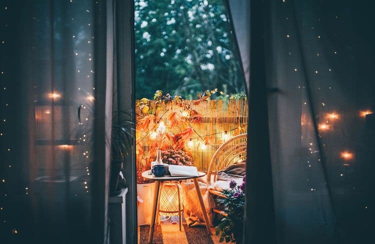 Comment bien éclairer son balcon ?
